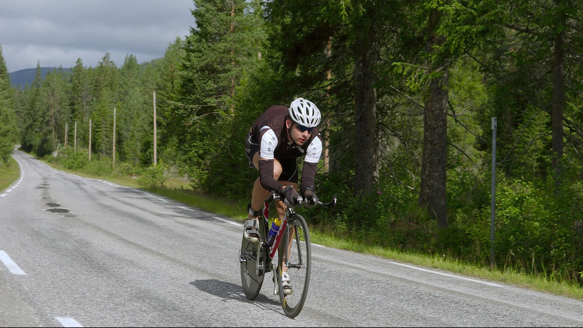 《CS_GO》新版本“火焰之刃”上线,战术多变引发热议